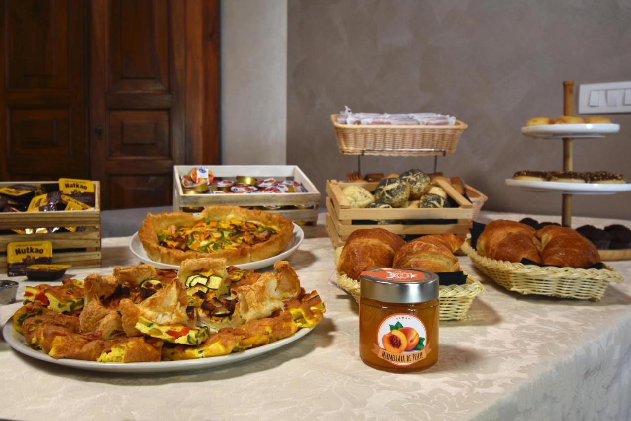 Agriturismo B&B Corte Tonolli Valeggio sul Mincio Dış mekan fotoğraf