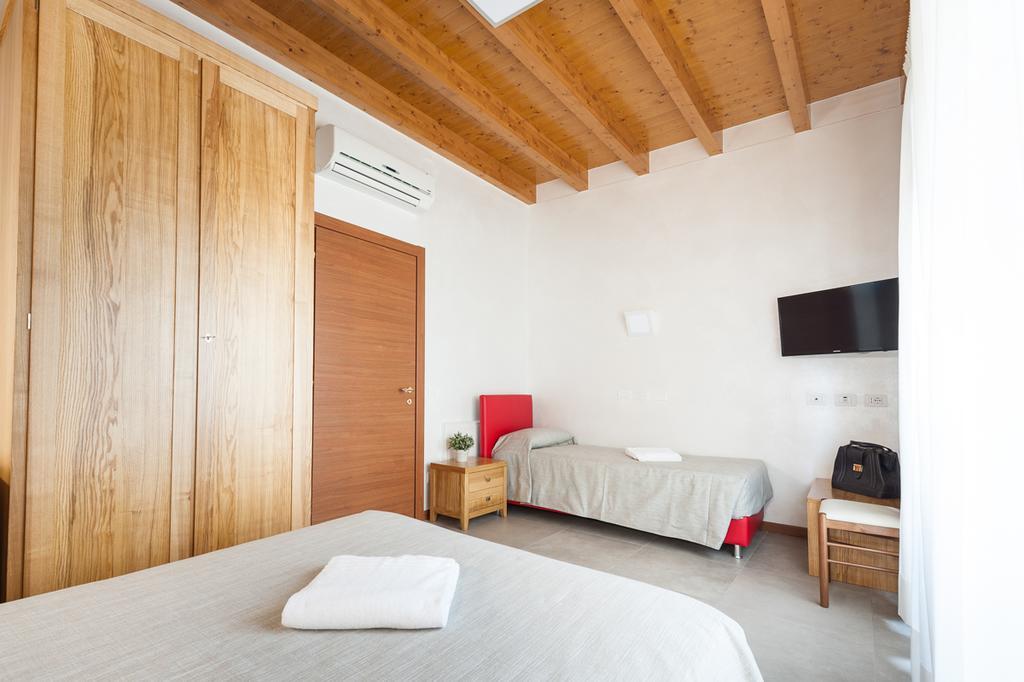Agriturismo B&B Corte Tonolli Valeggio sul Mincio Oda fotoğraf