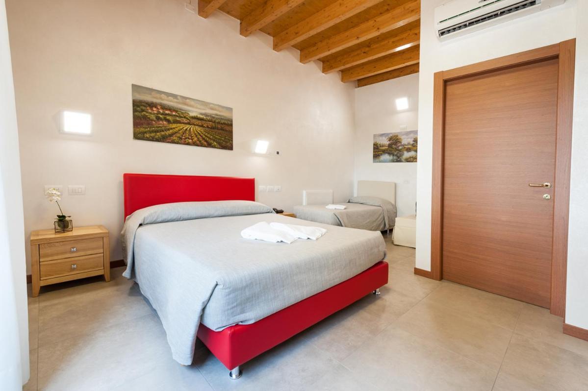 Agriturismo B&B Corte Tonolli Valeggio sul Mincio Dış mekan fotoğraf